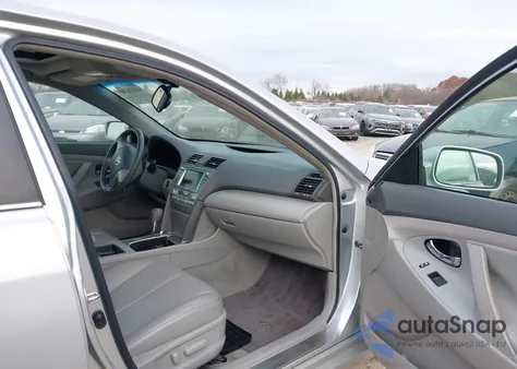 2009 Toyota Camry Hybrid z USA, uszkodzony, nr VIN 4T1BB46K29U087534